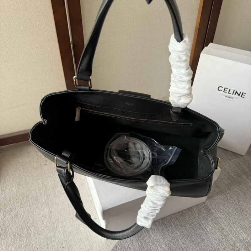 Ce1i*e satchel bags